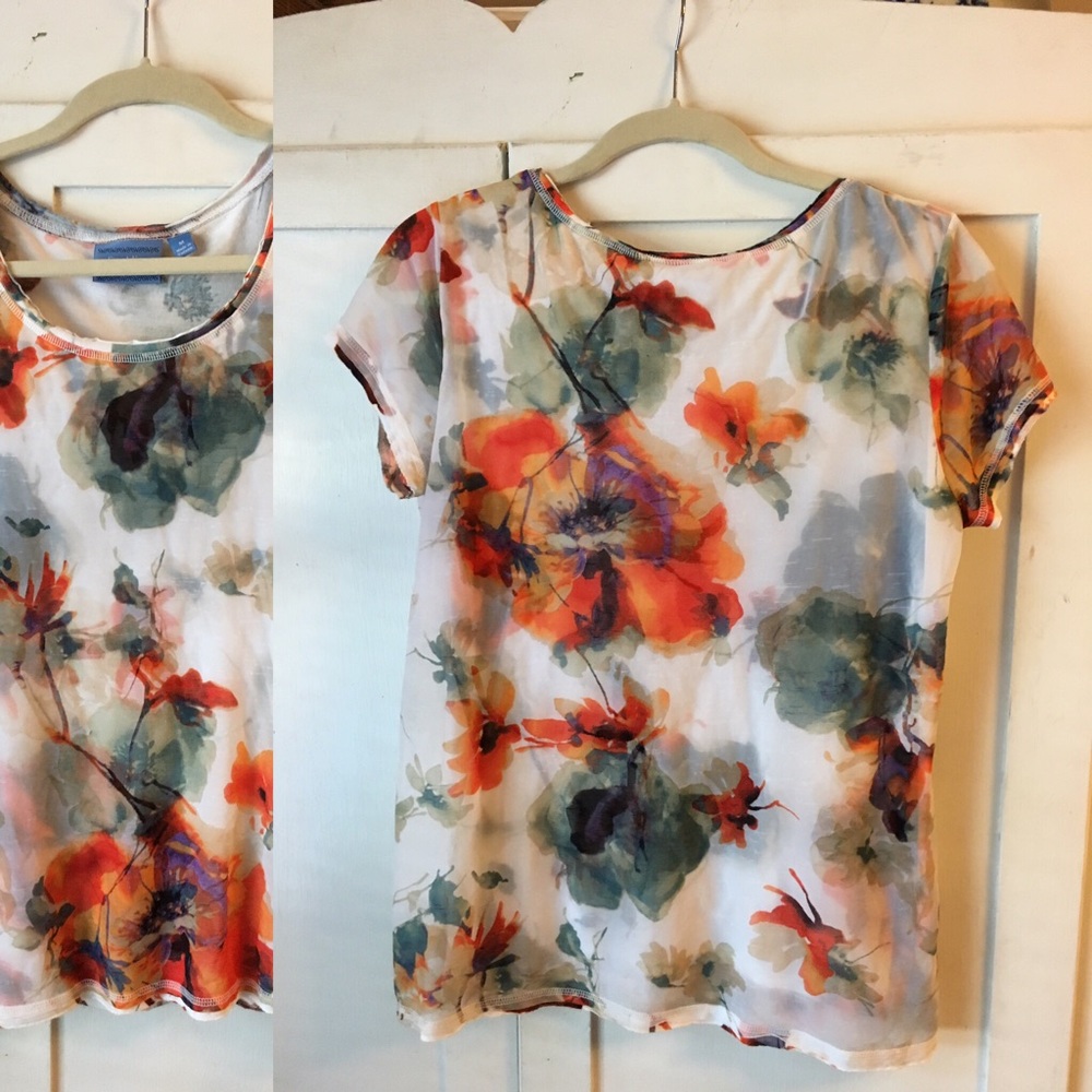 Simply Vera Floral Watercolor Print Classic Top - Picture 2 of 4